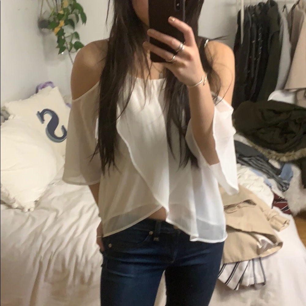 LUSH open shoulder tank